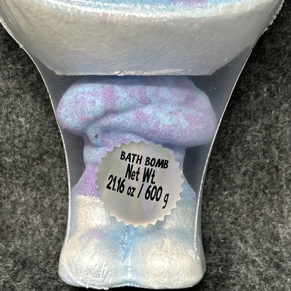 HI Peach Layne Giant Astronaut Bath Bomb 2pc Ocean Air Coconut Sandalwood NEW - Picture 3 of 6